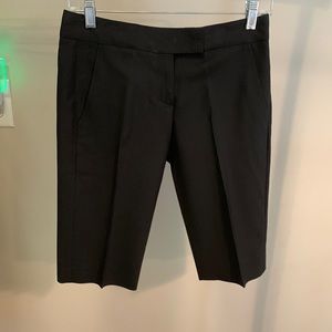 Theory Womens Shorts. Size 0. Long style. Above the knee.